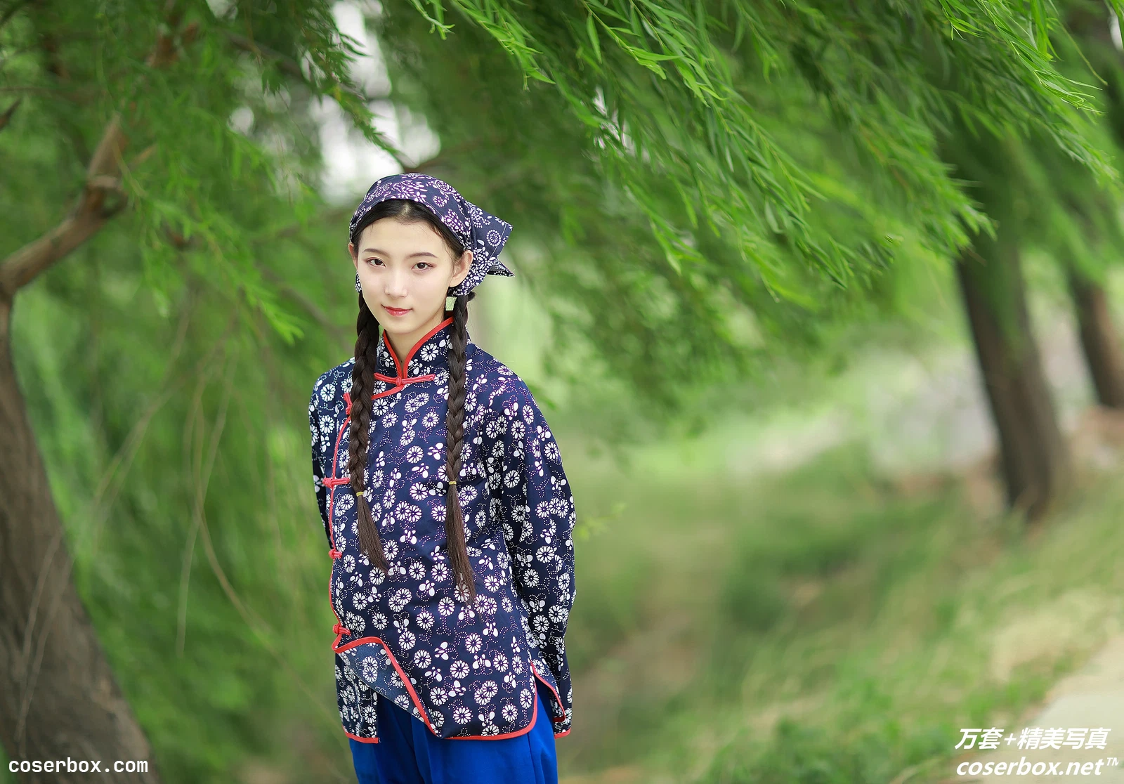 [YITUYU艺图语] 2021.11.03 NO.373 采荷 孔荻 [30P-317MB]