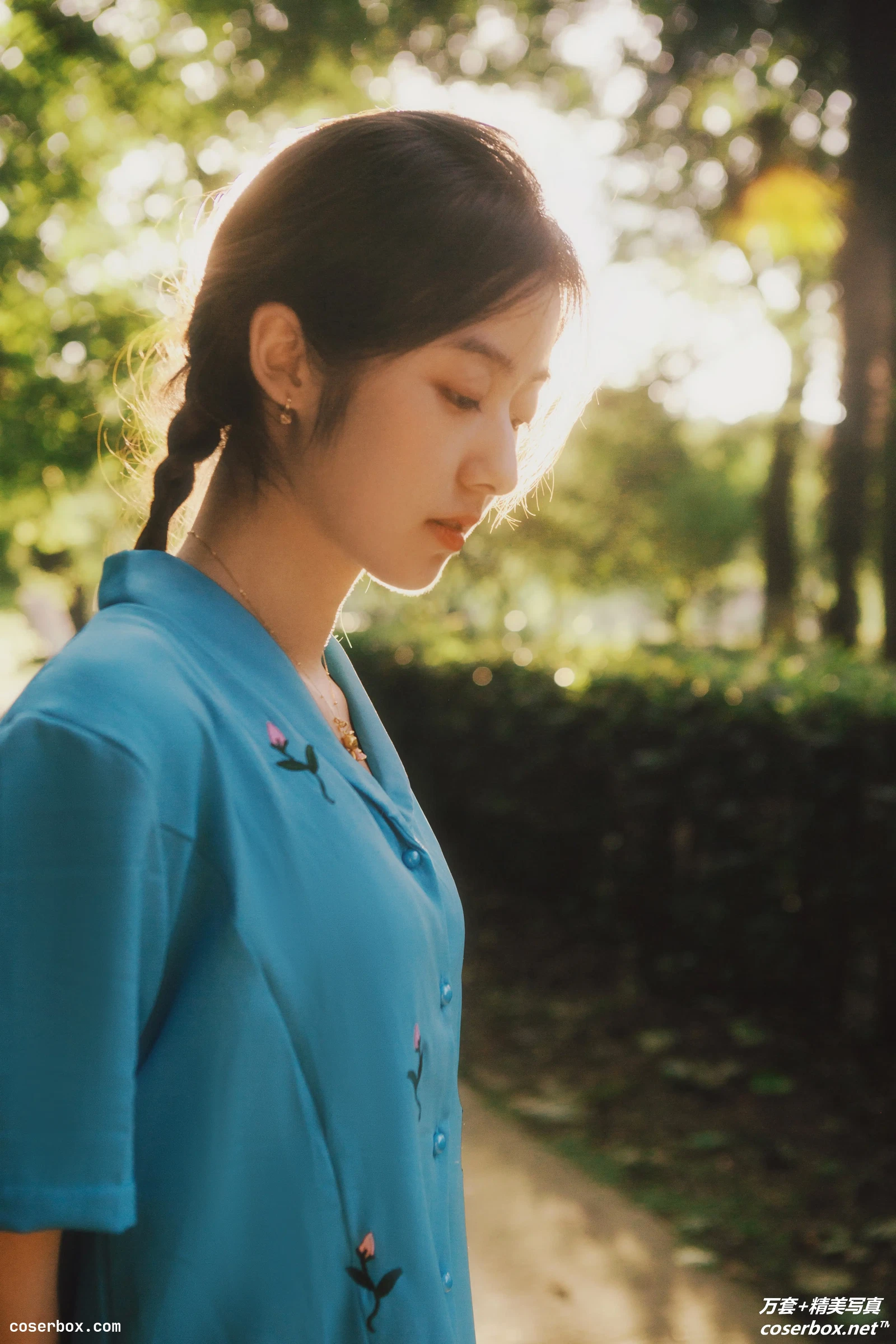 [YITUYU艺图语] 2020.12.18 NO.008 夏日伊始 而光阴皎洁n [24P-283MB]