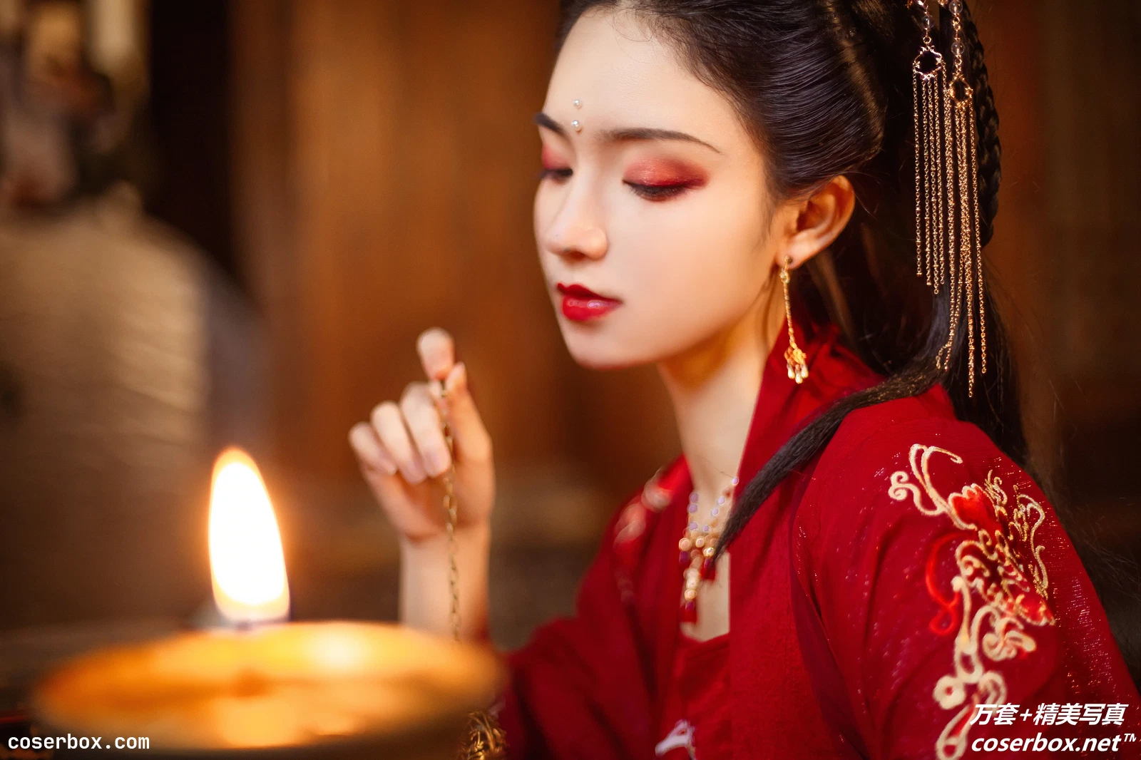 [YITUYU艺图语] 2021.08.21 NO.161 公主小札—迎亲 猫夏小卡 [27P-798MB]