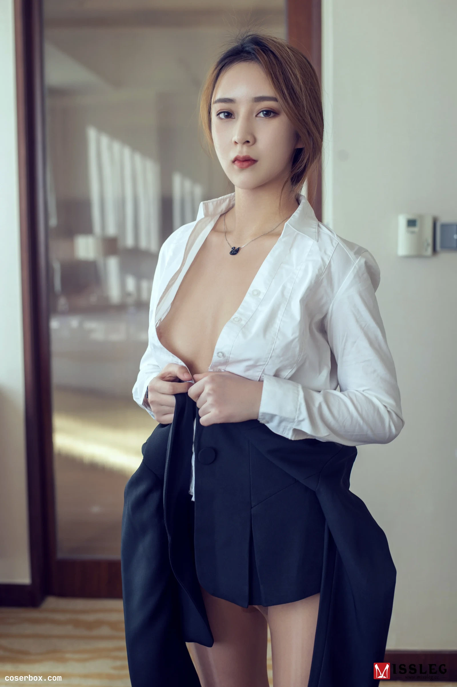 MISSLEG蜜丝 钻石室内系列N003 乔依琳 [60P 143.81MB]