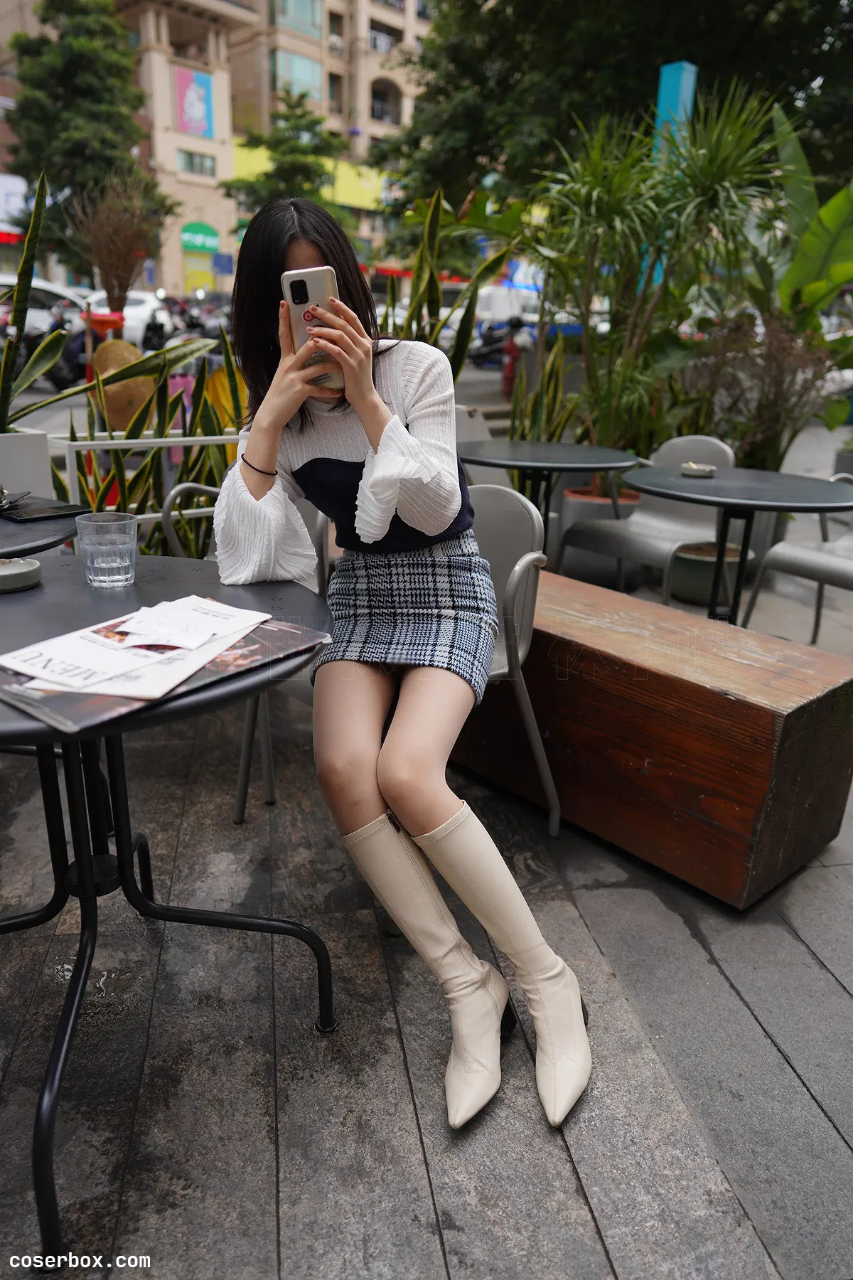 袜小喵 NO.280 户外休闲吧 [85P 142.74MB]