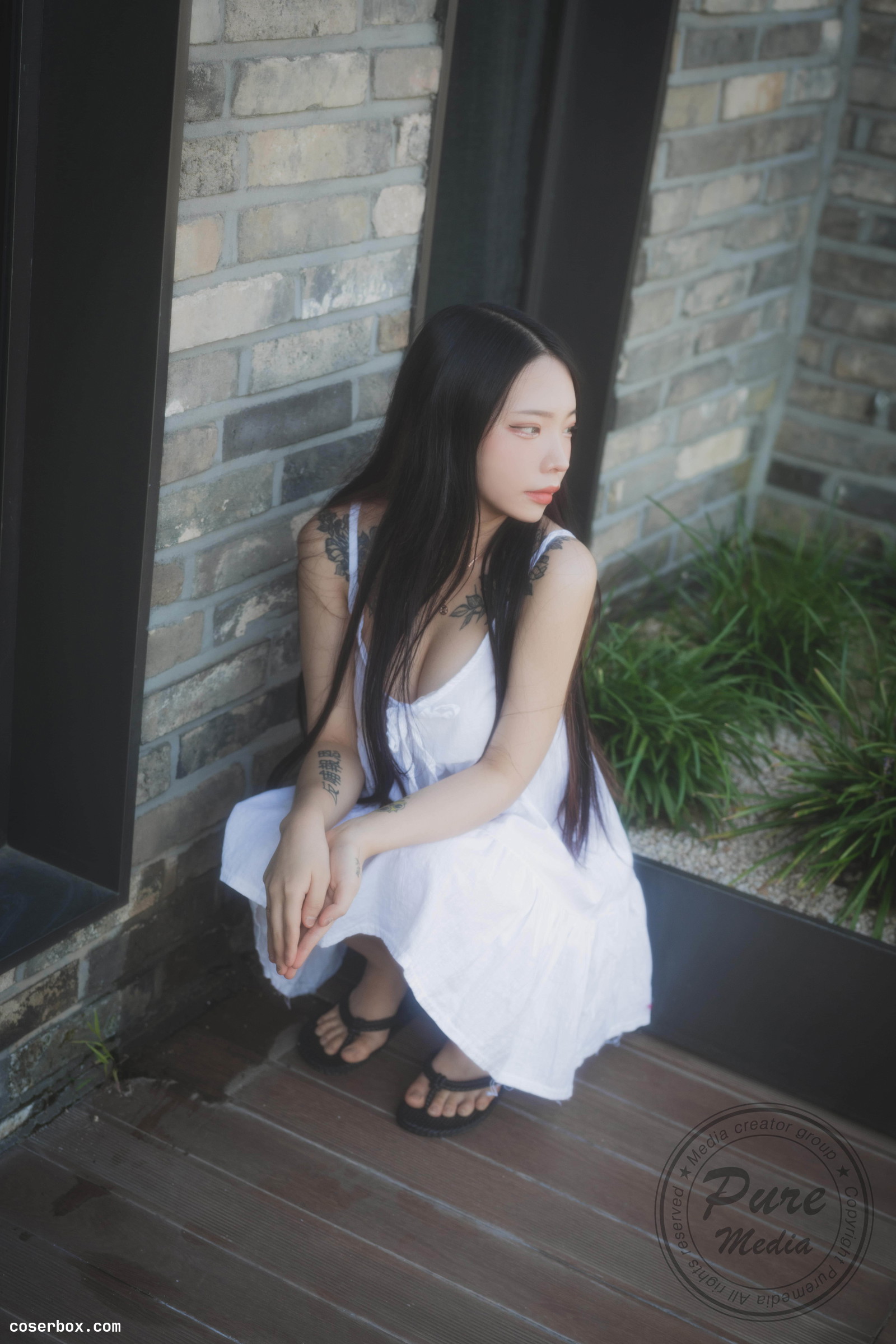 Pure Media NO.103 196 YeonHwa 연화 [125P 179.01MB]