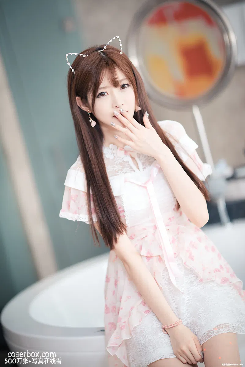 王羽杉 NO.009 粉色连衣裙